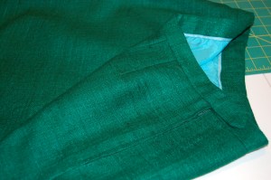 Here is a view of the hand-picked zipper.