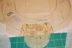 I placed the old pattern piece onto the new neckband.