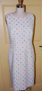 One can't get much simpler than this classic sheath design!