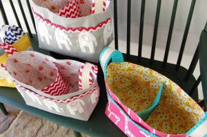 The front pocket is optional, but I think it adds a useful touch!