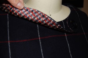 Lining the collar with silk charmeuse reduced bulk and helps it lay flat.
