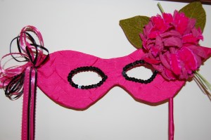 Those are sequins around the eyes!