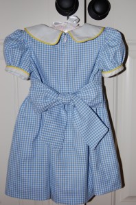 I actually hand-picked the zipper! I'll be happy when I can get that neck properly finished with hook and eye.