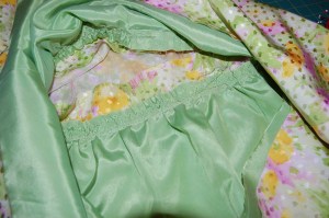 The skirt was attached to the bodice in an rather unusual way as you can see in this photo and the instruction sheet below.