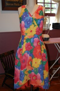 I thought the orange lining would be lovely peeking out from the dipped back hem...