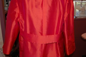 I anchored the belt in the side seams right under the bust darts.