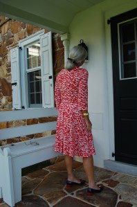 There seem to be a few wrinkles across the back.