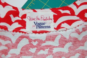 I was fortunate enough to receive a label with the pattern! You can see a small strip of the fusible interfacing showing beyond the edge of the facing...